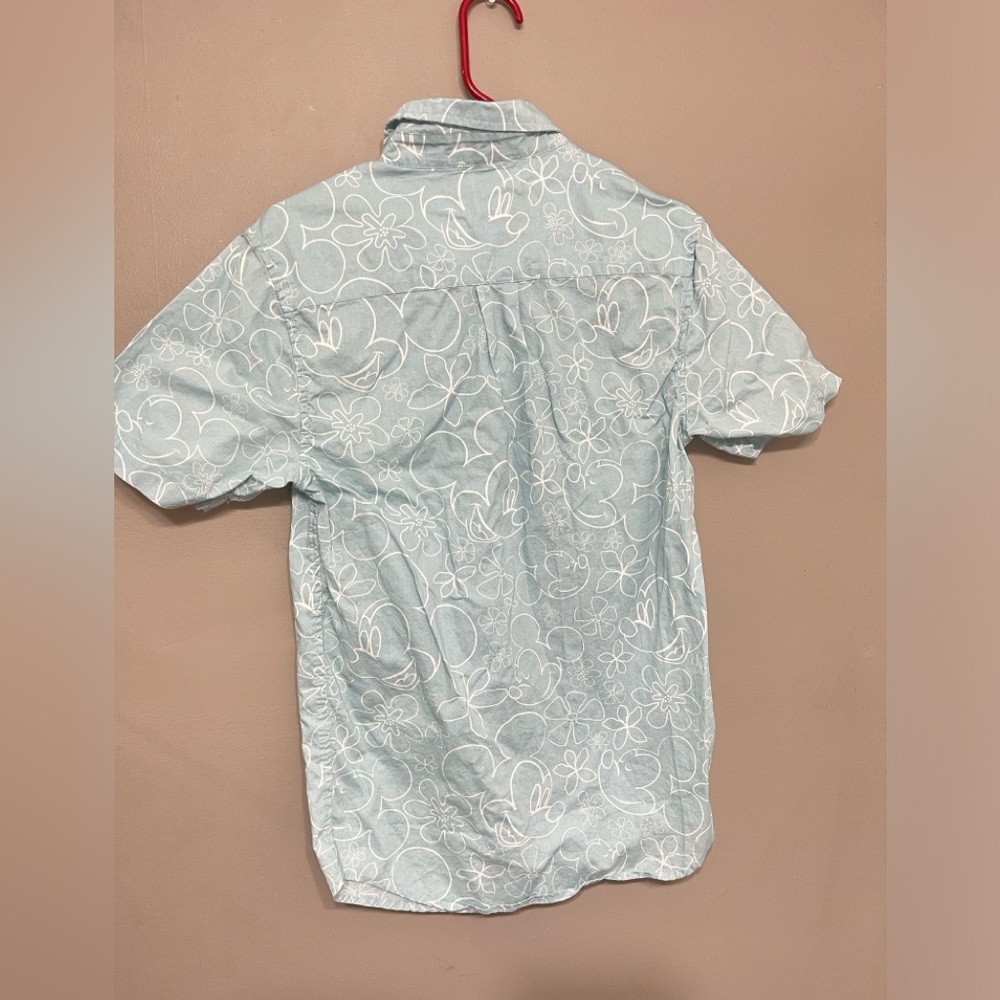 Disney Mickey Men's Hawaiian Button Aloha Sky Blue Shirt Size Small - Picture 2 of 4